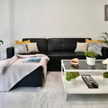 Playa 100m, Terraza Privada, Piscina, Wifi, Impecable Apartment Benalmadena