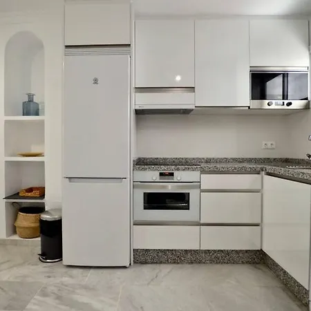Playa 100m, Terraza Privada, Piscina, Wifi, Impecable * Benalmadena